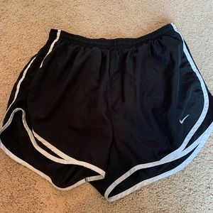 Black Nike a Shorts